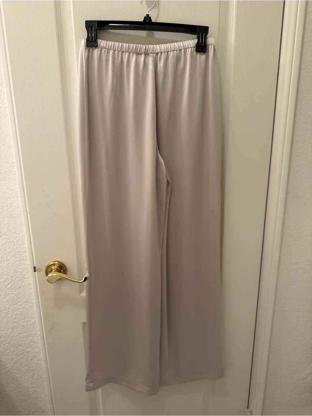 Aritzia Babaton Satin Pants